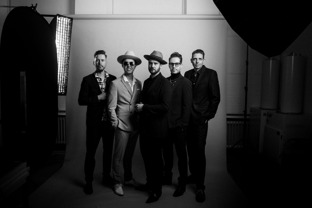 The Bluesanovas D