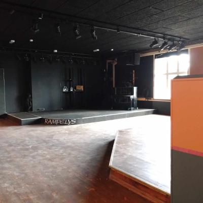 25.08.2025 Scene Klar Til Oprydning Og Bagtaeppe